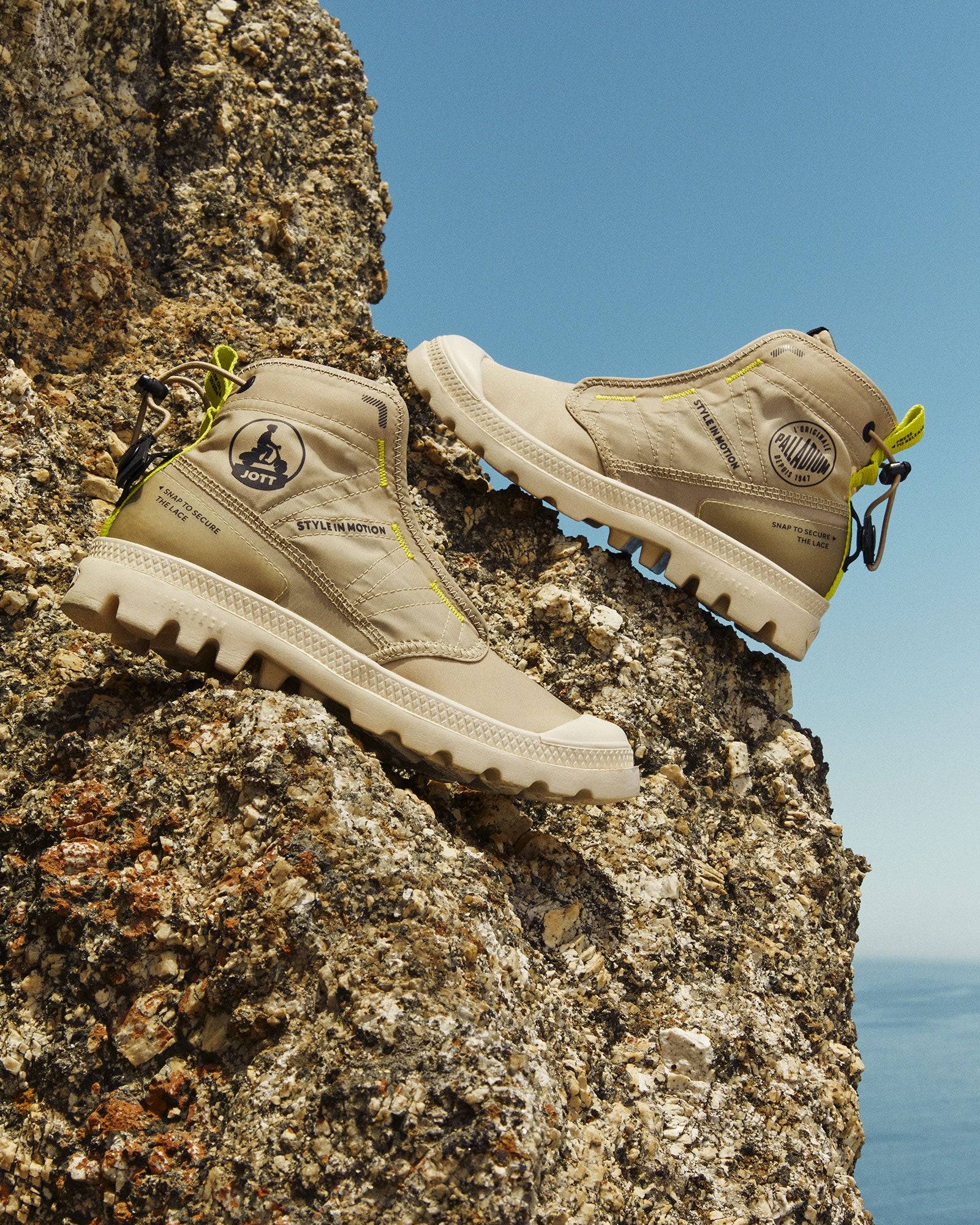 Beige botas altas Samena Travel Lite JOTT x PALLADIUM