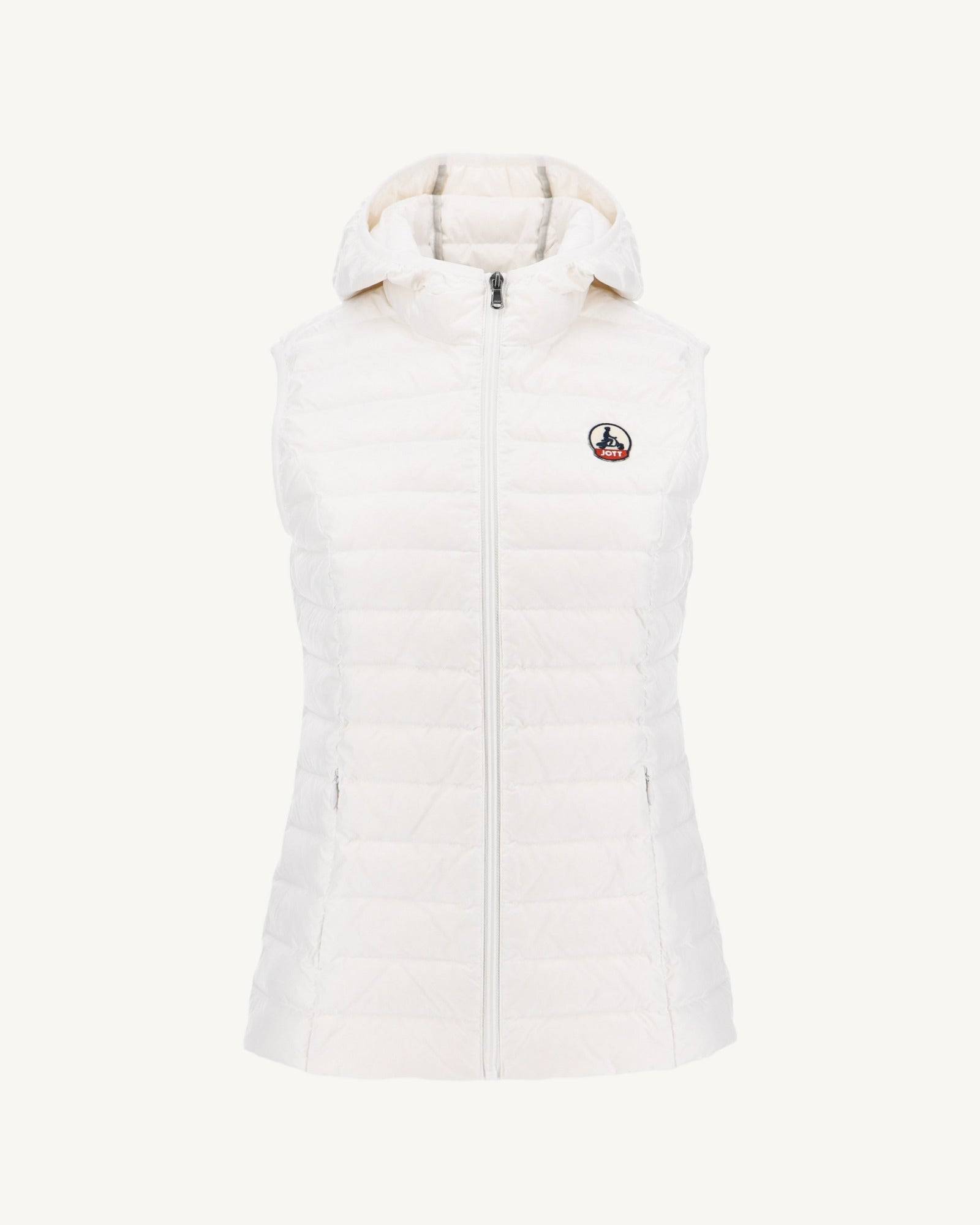 sleeveless white puffer jacket